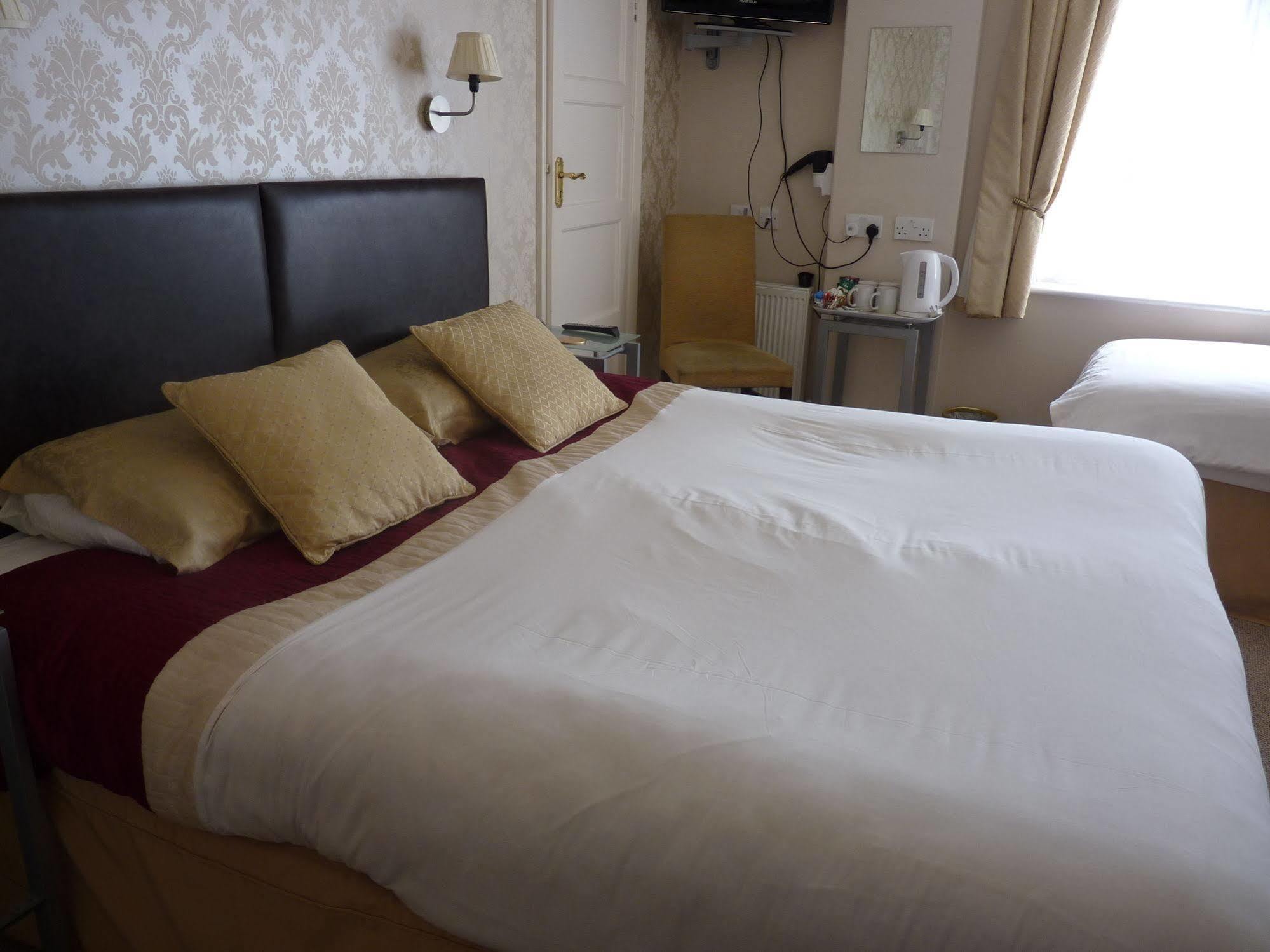 Bed and Breakfast Newport Quay Esterno foto